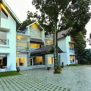*** Guest house Crayons India