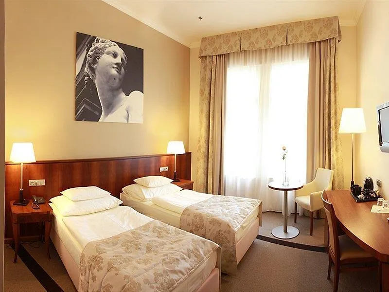 Hotel Maestro By Adrez Prague