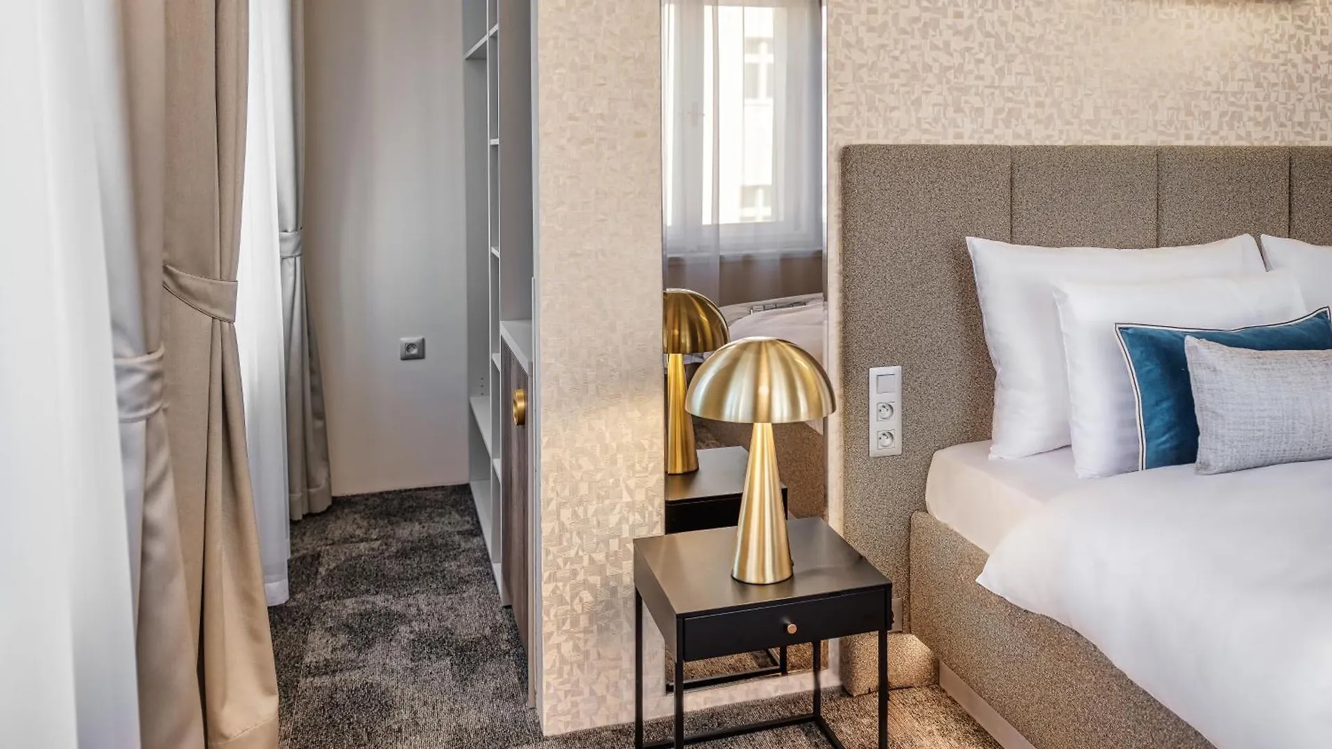 Hotel Maestro By Adrez Prague