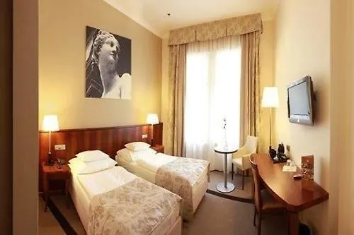 Hotel Maestro By Adrez Prague
